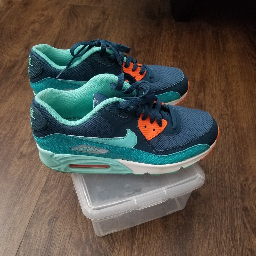 Nike Air Max - Picture 1 of 3